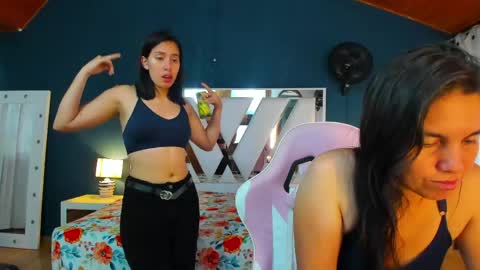 Snapshot of emily_and_soffy chatting on April 18, 2026, 7:07 pm Emily and Soffy online show from April 18, 2026, 7:07 pm