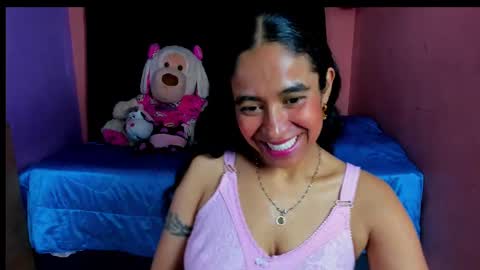Snapshot of emily_bunny7 chatting on September 17, 2025, 8:54 pm emily_bunny7 online show from September 17, 2025, 8:54 pm