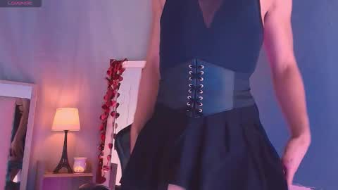 emily_castillo1_ online show from March 4, 2026, 5:24 am