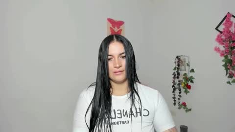 Snapshot of emily_coraline chatting on October 9, 2025, 2:59 pm Emily  online show from October 9, 2025, 2:59 pm
