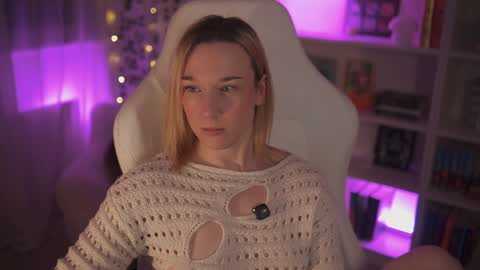 Em -  online show from January 2, 2025, 10:55 pm