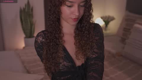 Snapshot of emily_johnson1 chatting on February 4, 2026, 10:58 pm Juliana online show from February 4, 2026, 10:58 pm