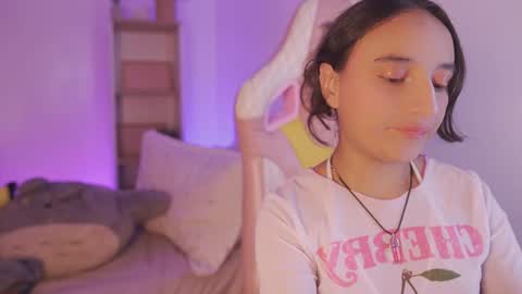 Snapshot of emily_jonexs_ chatting on June 9, 2026, 10:10 pm mily online show from June 9, 2026, 10:10 pm