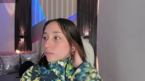 Snapshot of emily_layton chatting on January 23, 2025, 3:11 pm Emily online show from January 23, 2025, 3:11 pm