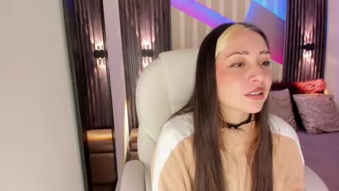 Snapshot of emily_layton chatting on September 22, 2025, 2:30 pm Emily online show from September 22, 2025, 2:30 pm