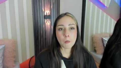 Snapshot of emily_layton chatting on October 19, 2025, 4:29 pm Emily online show from October 19, 2025, 4:29 pm