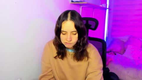 emily_lindey online show from November 20, 2025, 3:07 am