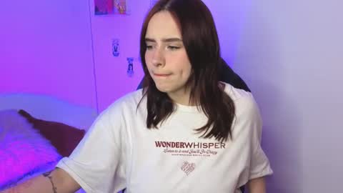 Snapshot of emily_lindey_ chatting on February 28, 2026, 12:55 am Emily Lindey online show from February 28, 2026, 12:55 am