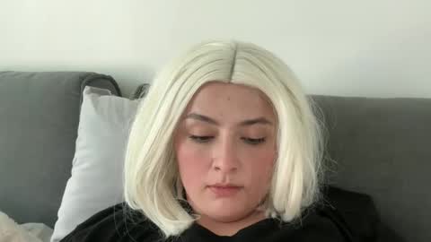 emily_morning_dew online show from March 25, 2026, 2:01 pm