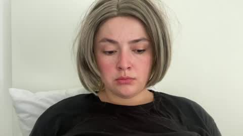 emily_morning_dew online show from June 22, 2026, 6:54 am