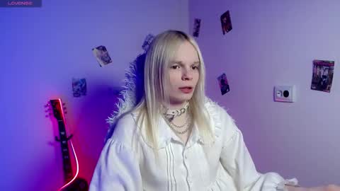 Lia online show from March 15, 2026, 7:09 pm