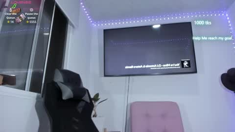 emily_palmeer online show from February 25, 2026, 8:46 am