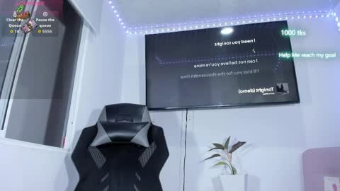 emily_palmeer online show from April 4, 2026, 8:45 am