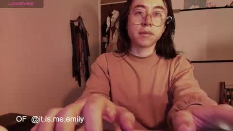 Snapshot of emily_pearl_ chatting on July 14, 2026, 2:05 am emily_pearl_ online show from July 14, 2026, 2:05 am