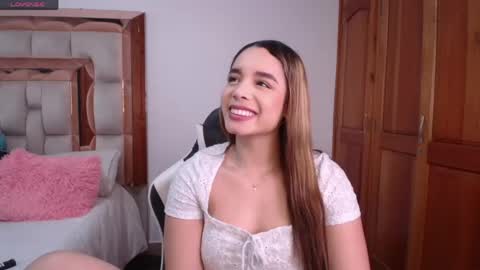 Snapshot of emily_poarch chatting on April 30, 2026, 10:58 pm emily online show from April 30, 2026, 10:58 pm