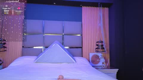 Emily online show from November 14, 2025, 11:31 am