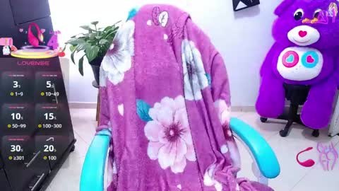 Snapshot of emily_rosse04 chatting on April 20, 2026, 12:30 pm online show from April 20, 2026, 12:30 pm