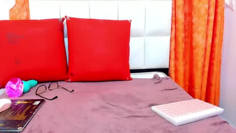 Emily online show from January 19, 2025, 5:18 pm