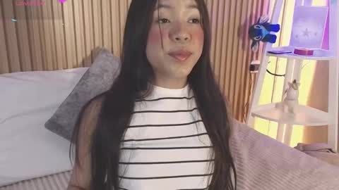 Snapshot of emily_sweett12 chatting on March 23, 2026, 12:31 pm Emily online show from March 23, 2026, 12:31 pm