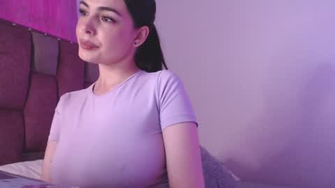 Snapshot of emily_w2 chatting on July 14, 2026, 4:17 am emily_w2 online show from July 14, 2026, 4:17 am