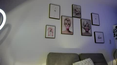 Snapshot of emilydolly_ chatting on May 14, 2026, 11:28 am Emily online show from May 14, 2026, 11:28 am