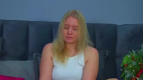 Emily online show from December 5, 2025, 6:33 am