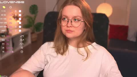 Snapshot of emilyforelsket chatting on February 8, 2025, 6:12 pm Emily  online show from February 8, 2025, 6:12 pm