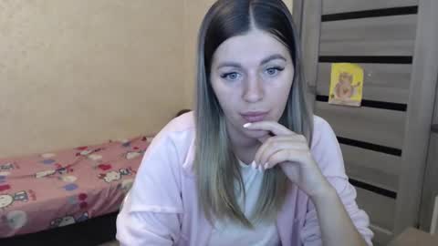 emilyfork online show from November 23, 2025, 8:25 am