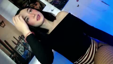 Snapshot of emilyfuckers chatting on January 6, 2025, 1:09 am ariane online show from January 6, 2025, 1:09 am