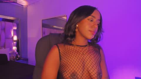 Snapshot of emilyhaan_ chatting on January 19, 2025, 7:58 pm Emily  online show from January 19, 2025, 7:58 pm