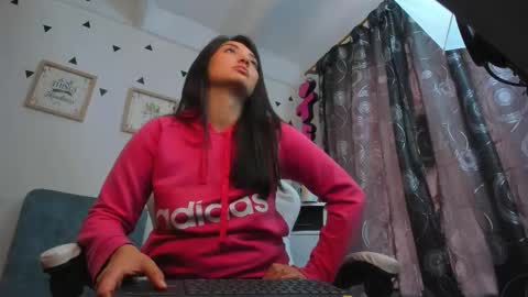 Snapshot of emilyjangcandy_ chatting on November 5, 2025, 4:07 pm Emily Jang online show from November 5, 2025, 4:07 pm