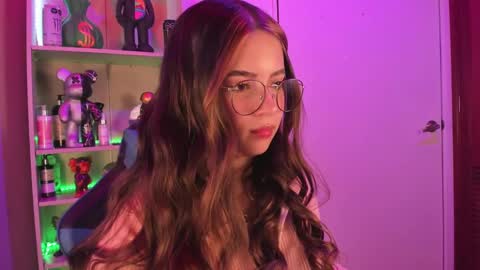 Snapshot of emilykarterr chatting on January 26, 2025, 3:47 pm VALEEEN online show from January 26, 2025, 3:47 pm