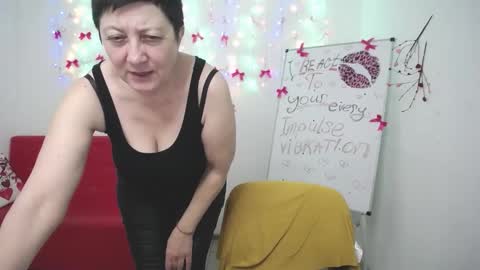 Snapshot of emilyl0vee chatting on March 8, 2026, 6:34 pm Emily online show from March 8, 2026, 6:34 pm