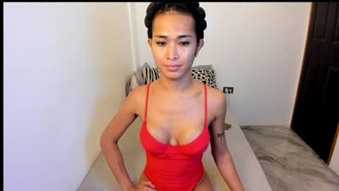 emilyluna07 online show from June 26, 2026, 9:35 am
