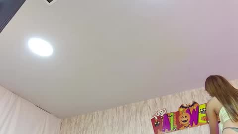 Snapshot of emilyparker__ chatting on October 7, 2025, 10:29 pm My IG - EmilyParker   online show from October 7, 2025, 10:29 pm