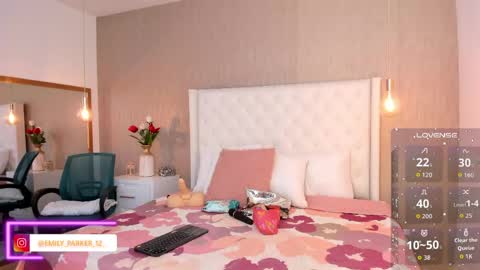 My IG - EmilyParker   online show from May 25, 2026, 8:26 pm