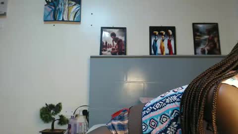 Snapshot of emilyposha chatting on January 21, 2025, 9:15 pm Emilly online show from January 21, 2025, 9:15 pm