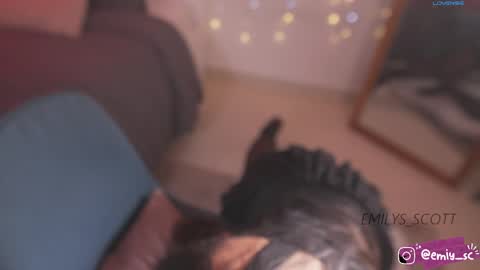 Emy  online show from April 3, 2026, 2:04 pm