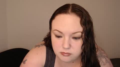 Snapshot of emilysgotissues chatting on December 28, 2024, 5:46 pm Emily Bankz online show from December 28, 2024, 5:46 pm