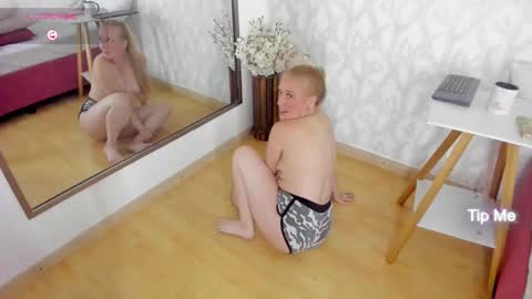 Summer 3 online show from December 26, 2024, 2:33 am