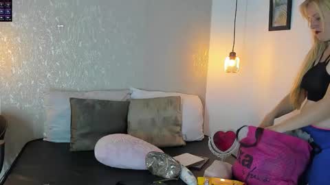 Summer 3 online show from January 10, 2026, 2:46 am