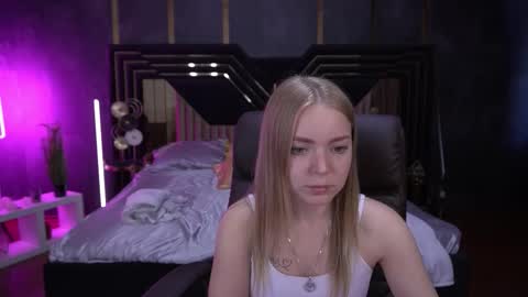 Snapshot of emilysunshines chatting on October 13, 2025, 1:44 pm  MY NAME IS Emily WELCOME EVERYONE I WILL BE HAPPY TO GIVE YOU WHAT YOU HAVE DREAMED OF FOR SO LONG online show from October 13, 2025, 1:44 pm
