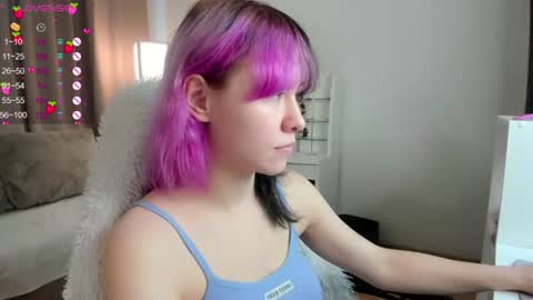 Snapshot of emilytrase chatting on July 7, 2026, 1:19 am Betty online show from July 7, 2026, 1:19 am