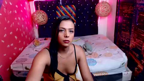 Snapshot of emilytssweet chatting on January 16, 2025, 11:48 pm Emily online show from January 16, 2025, 11:48 pm