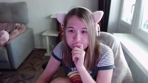 Snapshot of emilyway chatting on July 6, 2026, 4:31 am emilyway online show from July 6, 2026, 4:31 am