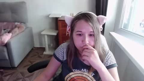 Snapshot of emilyway chatting on July 7, 2026, 6:47 am emilyway online show from July 7, 2026, 6:47 am