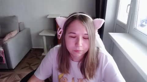 Snapshot of emilyway chatting on July 14, 2026, 9:03 am emilyway online show from July 14, 2026, 9:03 am