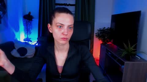 Snapshot of emilywiled chatting on January 4, 2025, 9:21 am Emily online show from January 4, 2025, 9:21 am