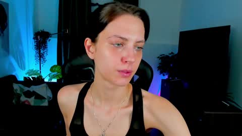 Snapshot of emilywiled chatting on January 19, 2025, 8:29 am Emily online show from January 19, 2025, 8:29 am