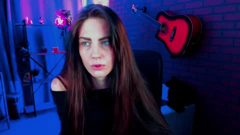 Snapshot of emilywiled chatting on February 6, 2025, 8:18 am Emily online show from February 6, 2025, 8:18 am